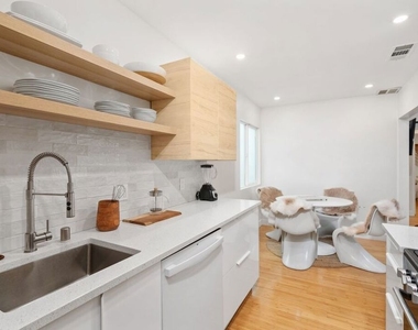 621 Rose Avenue - Photo Thumbnail 5