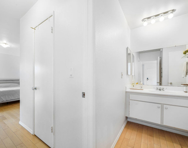 9005 Cynthia Street - Photo Thumbnail 26