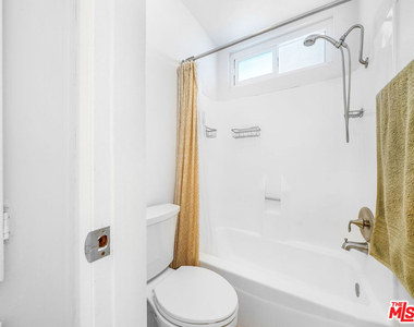 9005 Cynthia Street - Photo Thumbnail 25
