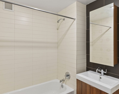 116 John St - Photo Thumbnail 6