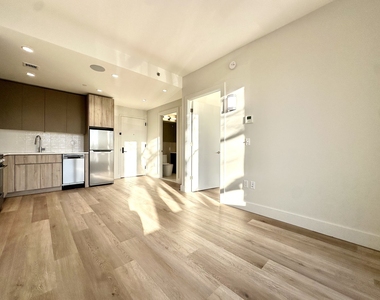 91 Bruckner Blvd - Photo Thumbnail 1
