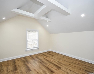 1667a Northern Boulevard - Photo Thumbnail 9