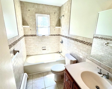 1 Heritage Drive - Photo Thumbnail 5