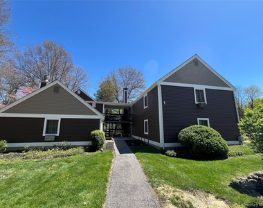 1 Heritage Drive - Photo Thumbnail 9