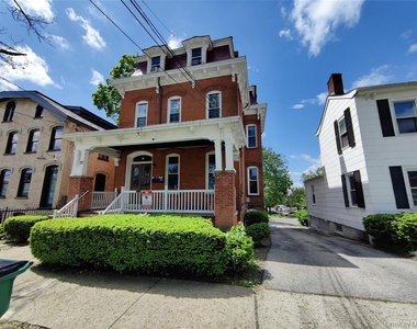 20 Noxon Street - Photo Thumbnail 1