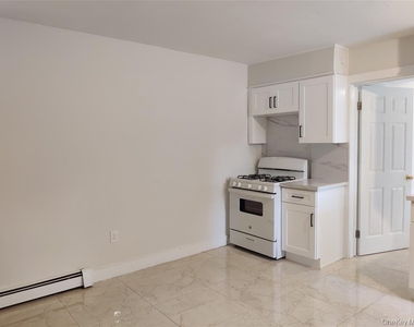 20 Noxon Street - Photo Thumbnail 15