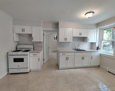 20 Noxon Street - Photo Thumbnail 14
