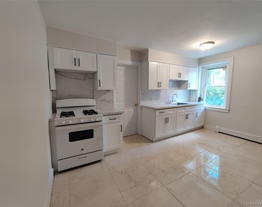 20 Noxon Street - Photo Thumbnail 5