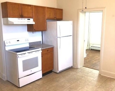 24 Vassar Street - Photo Thumbnail 3