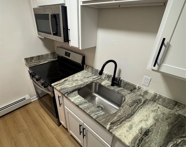98 E Market Street - Photo Thumbnail 1