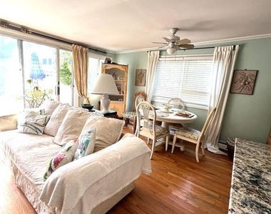 129 Flamingo Street - Photo Thumbnail 2