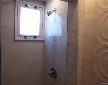 122 Forest Avenue - Photo Thumbnail 25