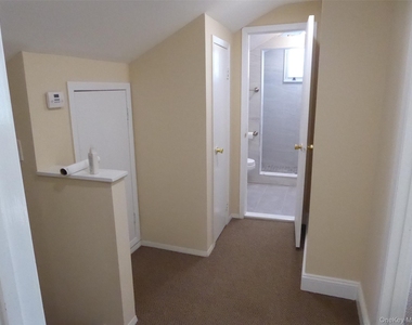 122 Forest Avenue - Photo Thumbnail 20