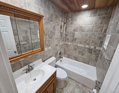 2 Carnegie Drive - Photo Thumbnail 12