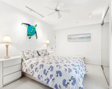 250 Dune Road - Photo Thumbnail 6