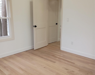 9 Cleveland Avenue - Photo Thumbnail 6