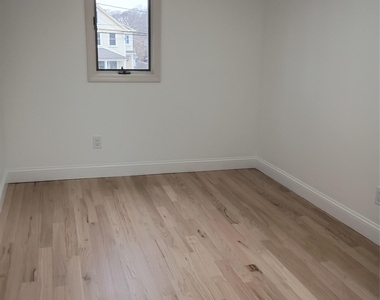 9 Cleveland Avenue - Photo Thumbnail 11