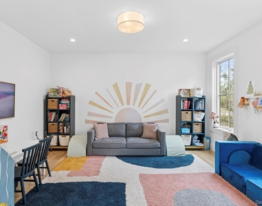 8 Sweetgrass Road - Photo Thumbnail 6