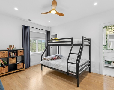 8 Sweetgrass Road - Photo Thumbnail 12