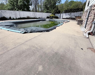 216 Maple Avenue - Photo Thumbnail 29