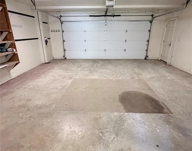 216 Maple Avenue - Photo Thumbnail 15