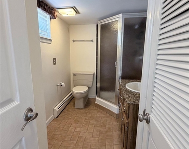 216 Maple Avenue - Photo Thumbnail 19