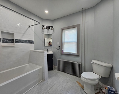 704 Tower Avenue - Photo Thumbnail 10