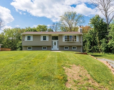 5 Idlewild Drive - Photo Thumbnail 1