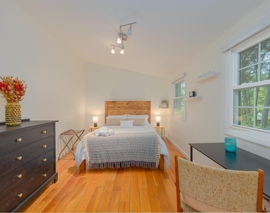 56 Bluff Avenue - Photo Thumbnail 17