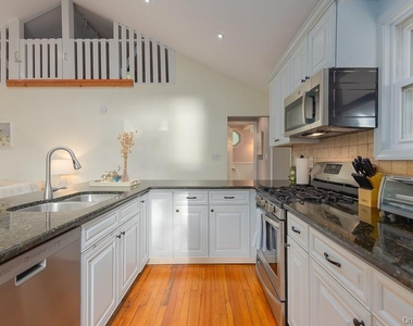 56 Bluff Avenue - Photo Thumbnail 7