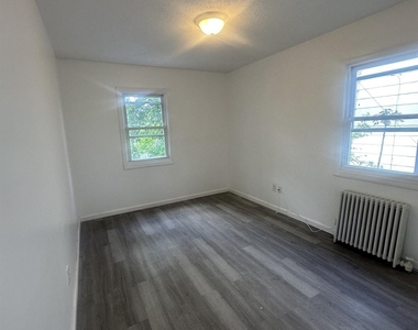 52 Talmadge Street - Photo Thumbnail 4