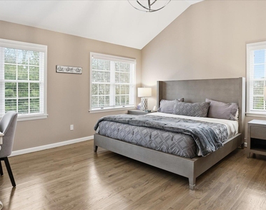 20 Stuart Court - Photo Thumbnail 18