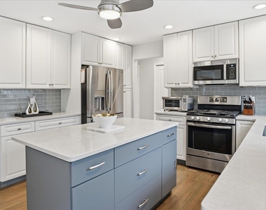 20 Stuart Court - Photo Thumbnail 16