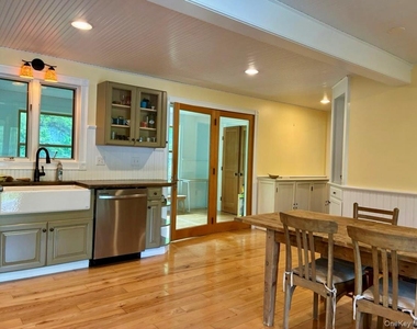 96 Bruceville Road - Photo Thumbnail 7