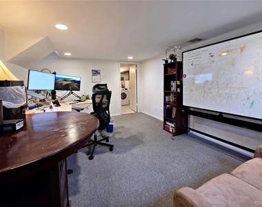 110 Briarwood Lane - Photo Thumbnail 19