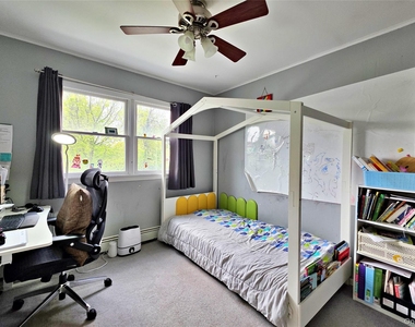 110 Briarwood Lane - Photo Thumbnail 16