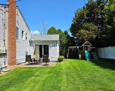 110 Briarwood Lane - Photo Thumbnail 22
