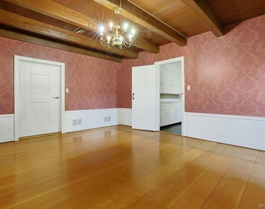 105 S Greenbush Road - Photo Thumbnail 3