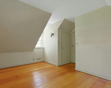 105 S Greenbush Road - Photo Thumbnail 21