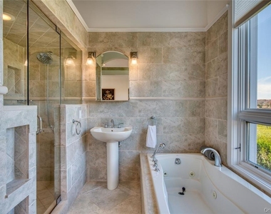 4782 Alvah's Lane - Photo Thumbnail 16