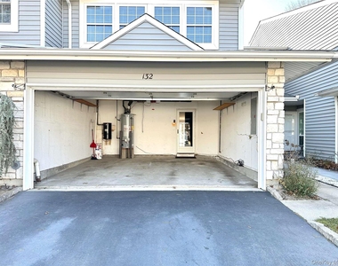 132 Fairfield Drive - Photo Thumbnail 1