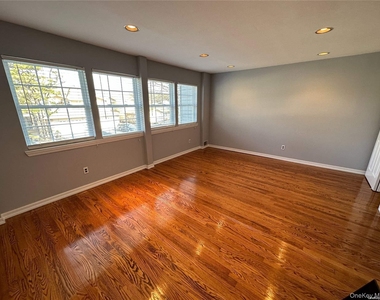 132 Fairfield Drive - Photo Thumbnail 12