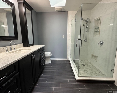 132 Fairfield Drive - Photo Thumbnail 11
