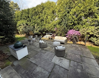 21 Westbank Road - Photo Thumbnail 27