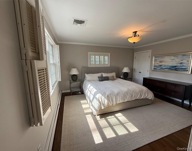 21 Westbank Road - Photo Thumbnail 14