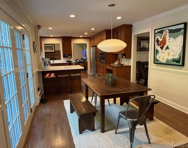 21 Westbank Road - Photo Thumbnail 7