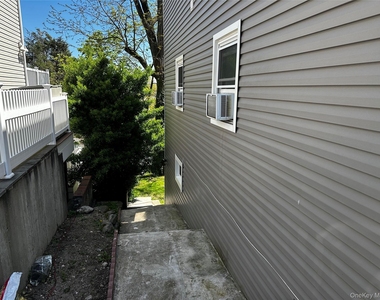 56 Marwood Road N - Photo Thumbnail 9