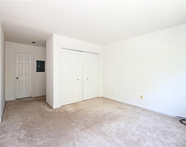 599 Midland Avenue - Photo Thumbnail 18