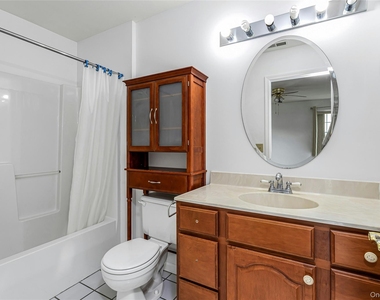 5801 Applewood Circle - Photo Thumbnail 10