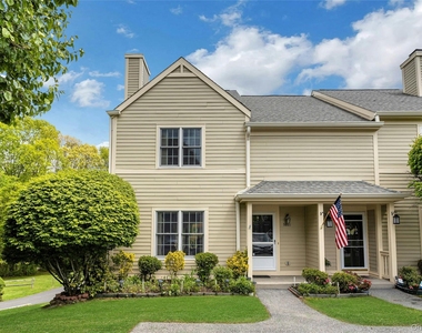 5801 Applewood Circle - Photo Thumbnail 2